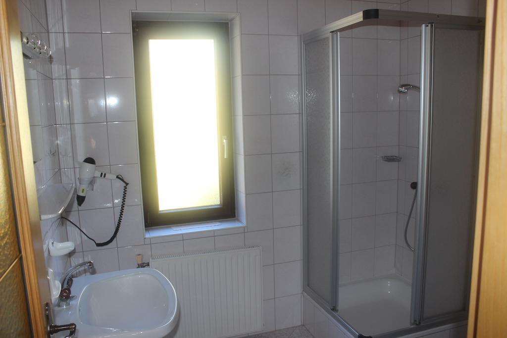 Haus Bergblick Apartment Bad Kleinkirchheim Room photo