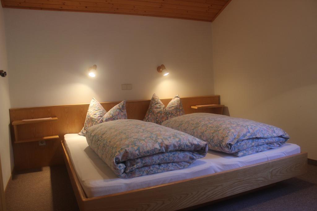 Haus Bergblick Apartment Bad Kleinkirchheim Room photo